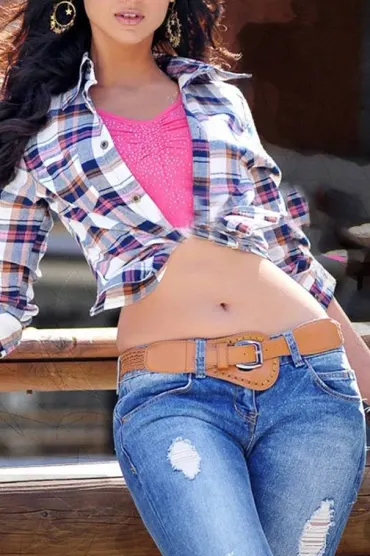 Elena E Baee